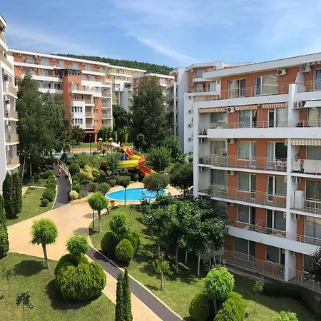 Studio в апарт-отеле гранд форт клуб