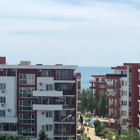 Studio в апарт-отеле гранд форт клуб 아파트 엘레니테
