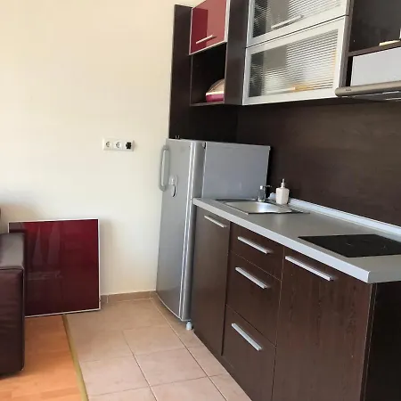 Studio в апарт-отеле гранд форт клуб 엘레니테